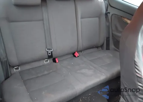 2007 Volkswagen Rabbit 2-Door z USA, uszkodzony, nr VIN WVWBS71K17W080802